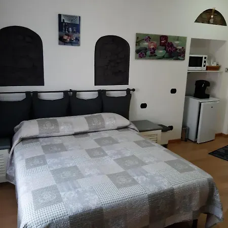 Il Centro Storico Couette-café Golasecca